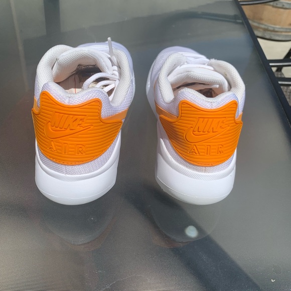 Nike Women’s Air Max Oketo White and Orange - Picture 5 of 9